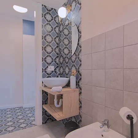 2 Min - Modern At 1 Min To Station - Wifi, Ac Pansiyon